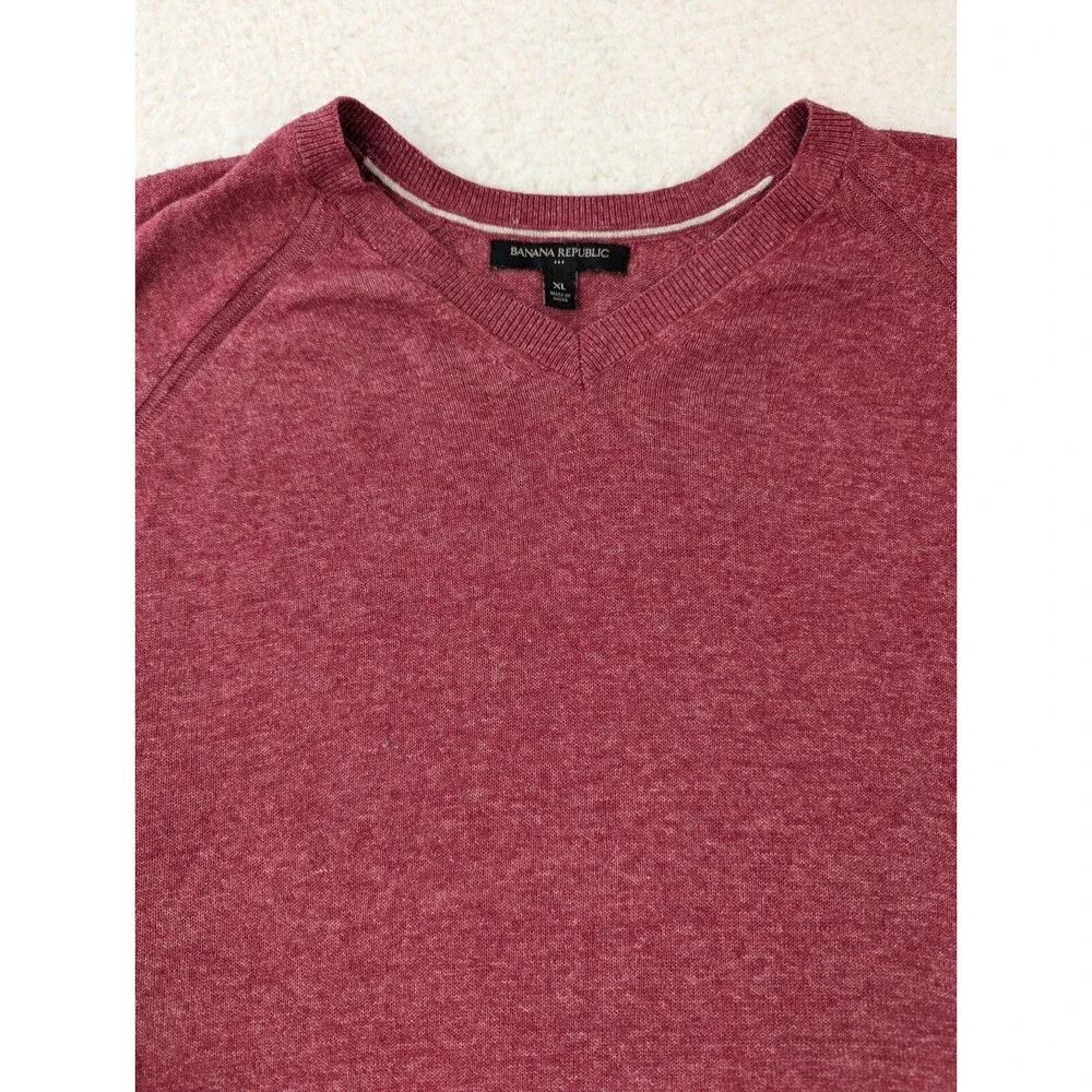 Banana Republic Men's Sweater Long Sleeve V Neck XL Red Luxe